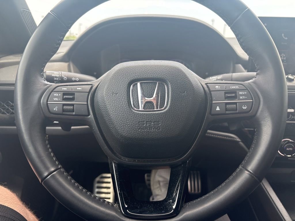 Used 2023 Honda Accord Sport image 14