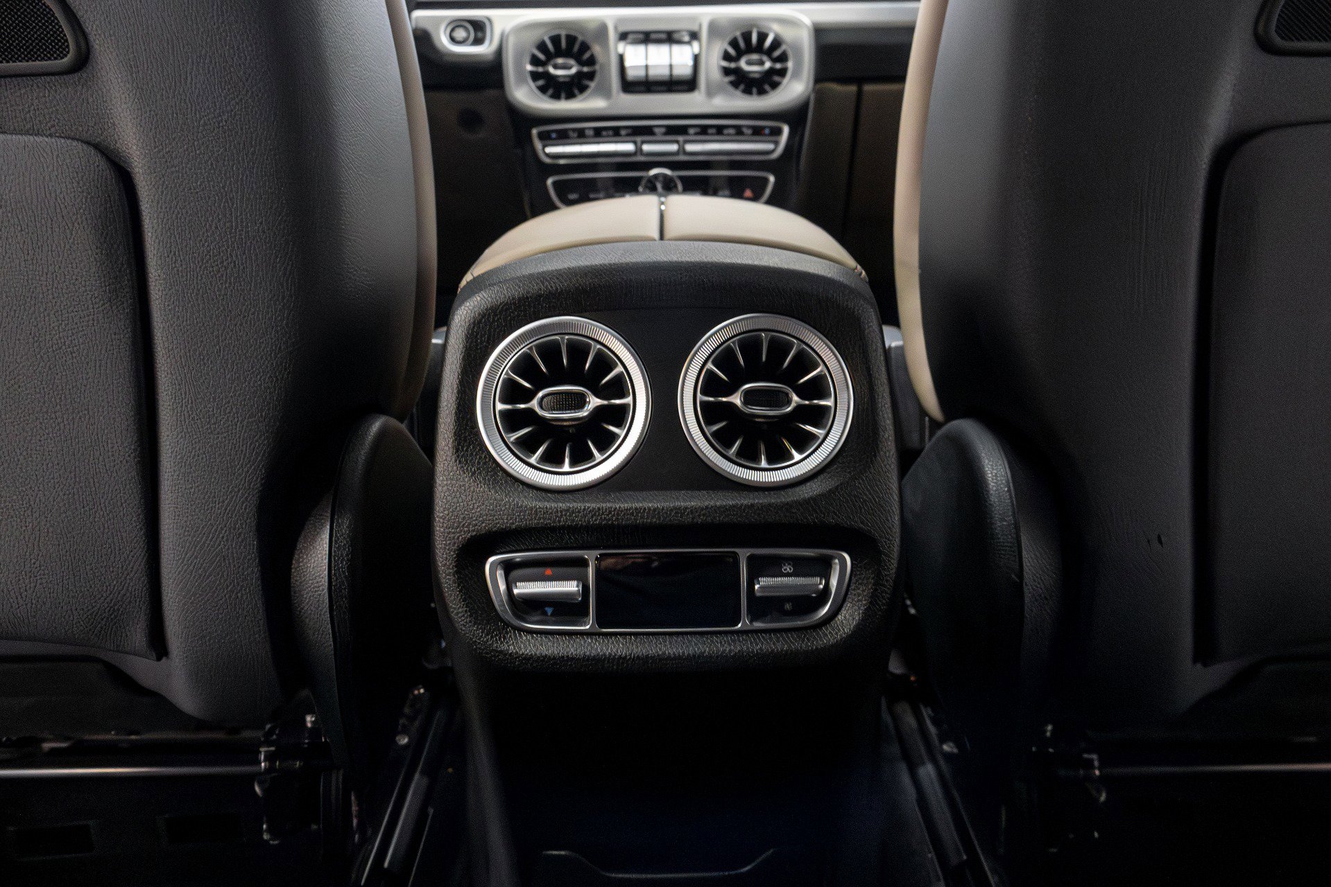 Used 2020 Mercedes-Benz G 550 image 28