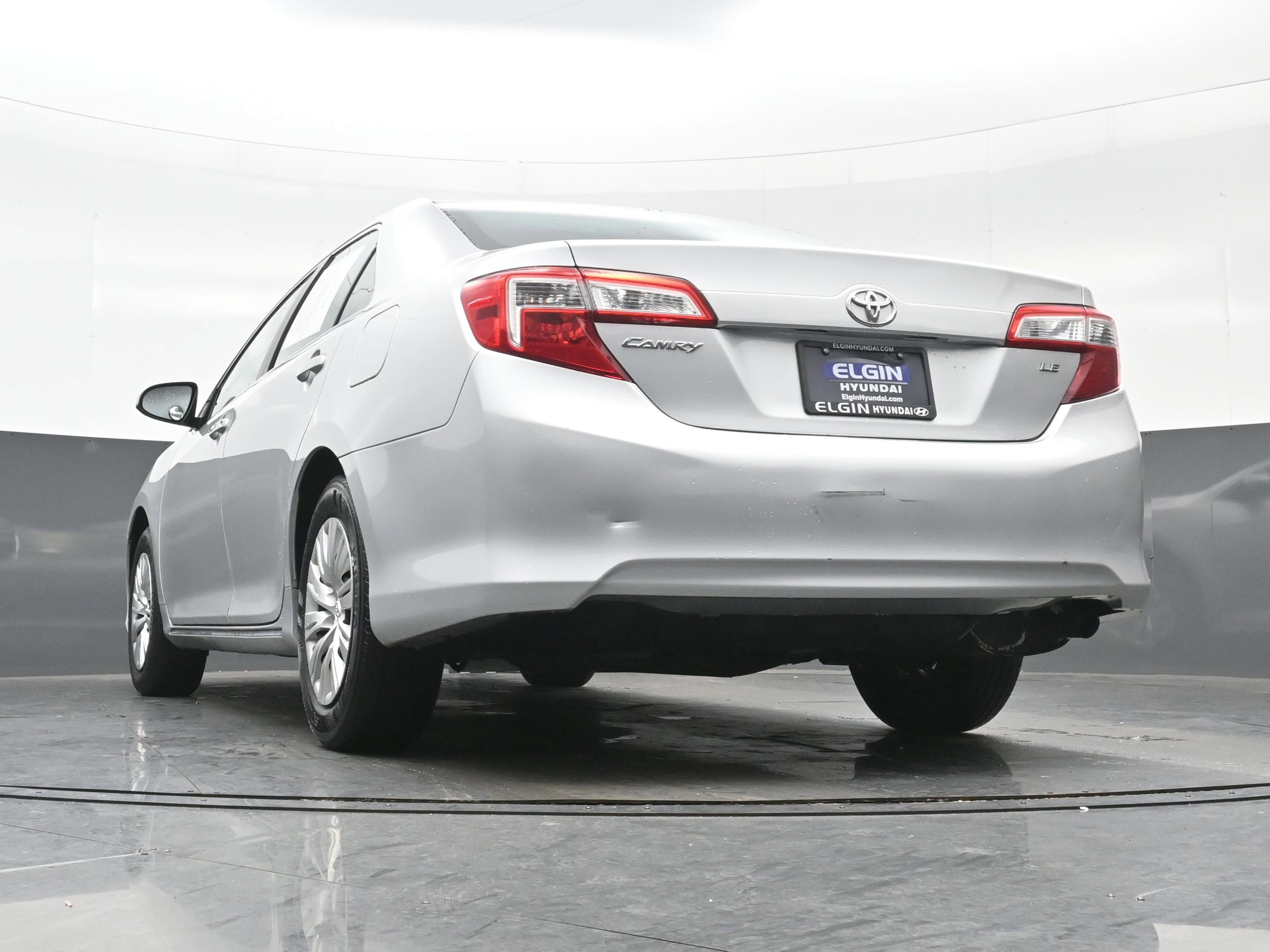 Used 2013 Toyota Camry L image 26
