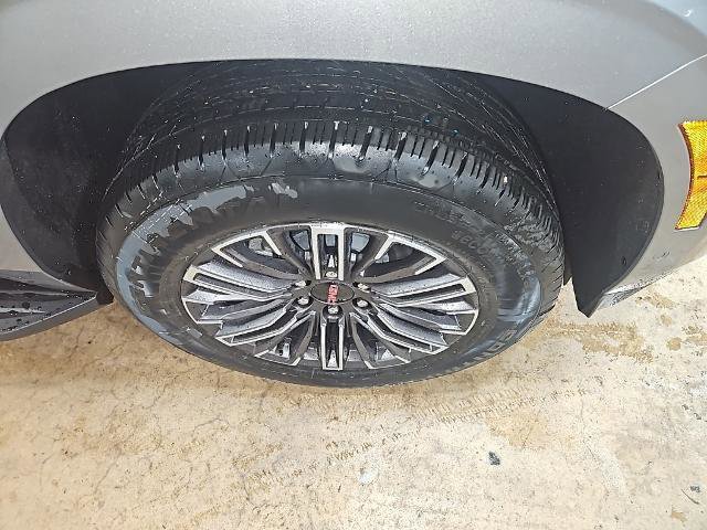 New 2026 GMC Yukon Elevation image 9