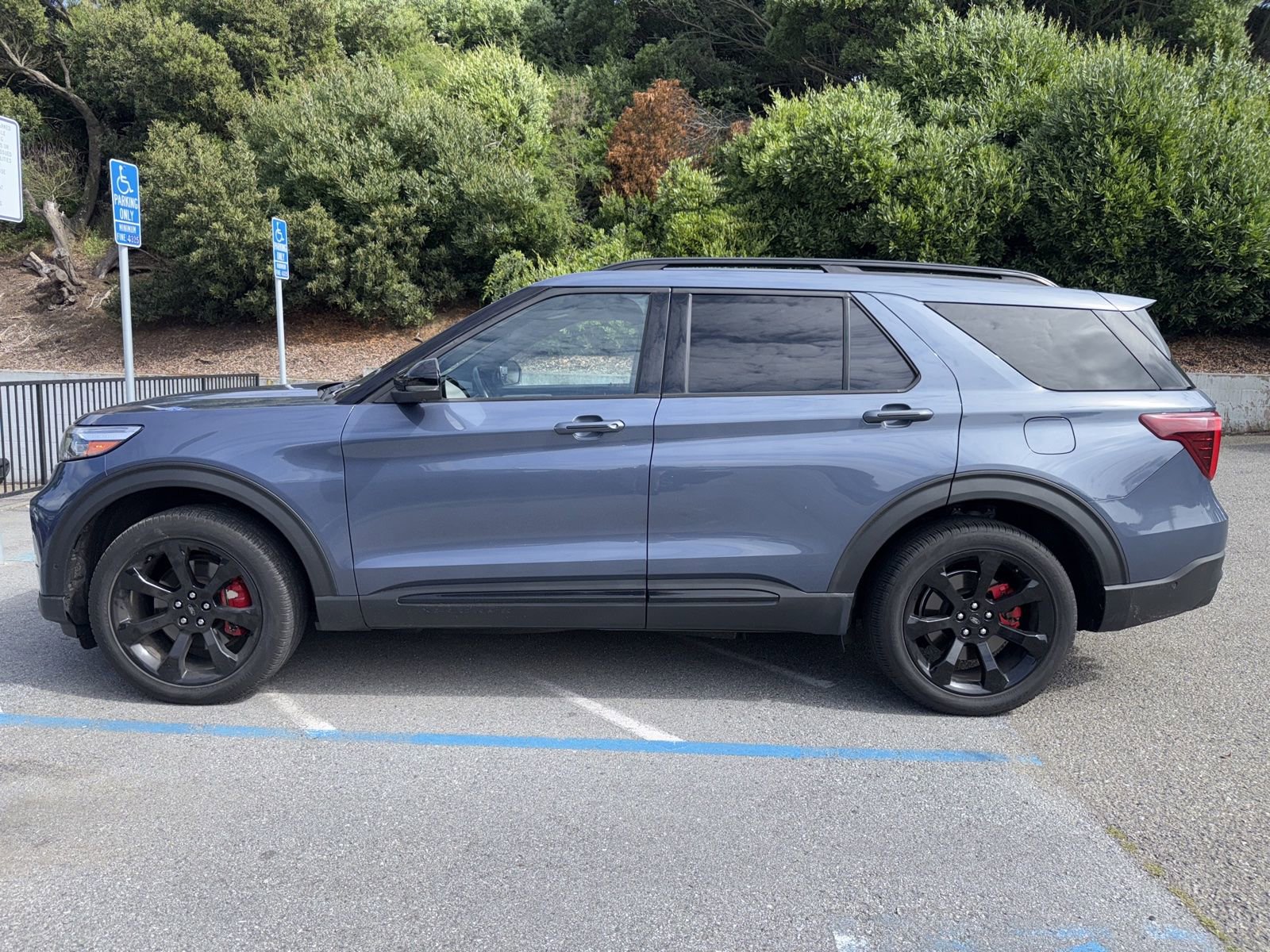 Used 2021 Ford Explorer ST w/ Equipment Group 401A AWD/4WD image 11