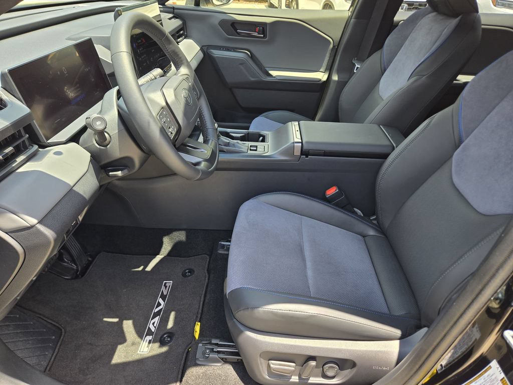 Used 2026 Toyota RAV4 XSE w/ Weather Package AWD/4WD image 17