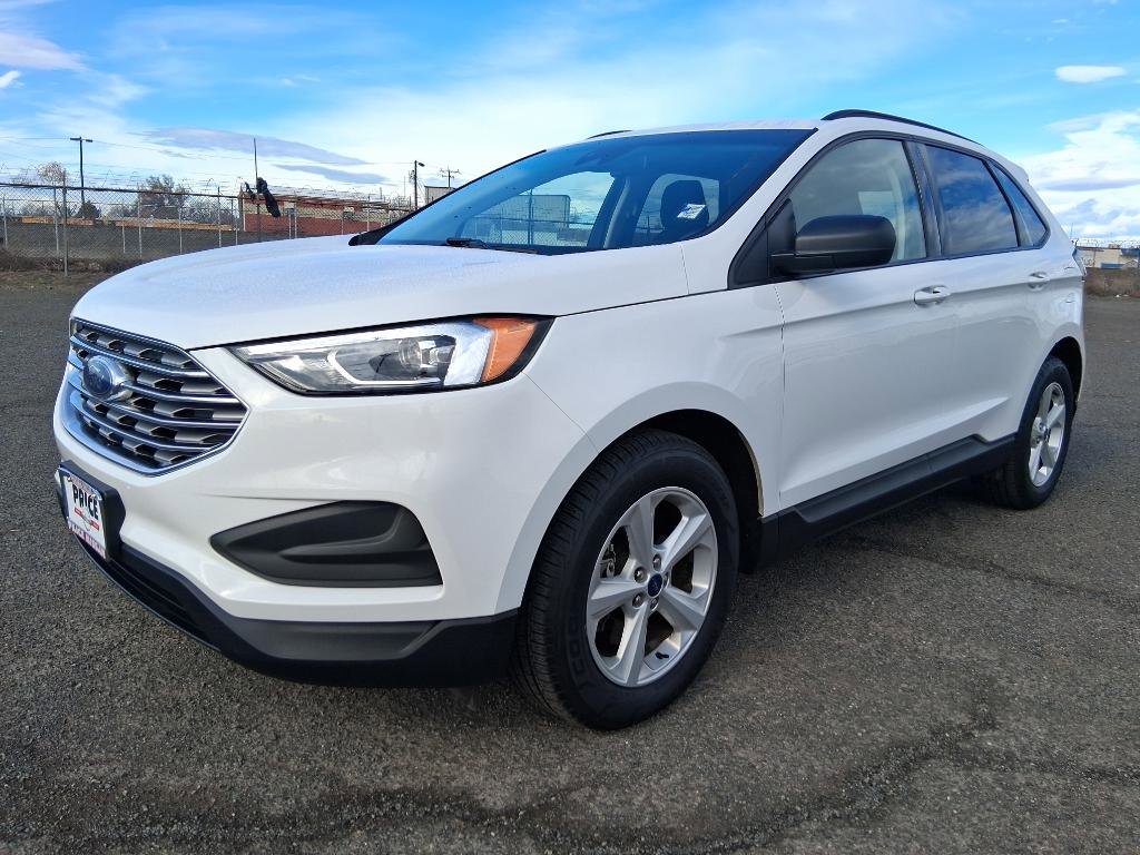Used 2020 Ford Edge SE image 2