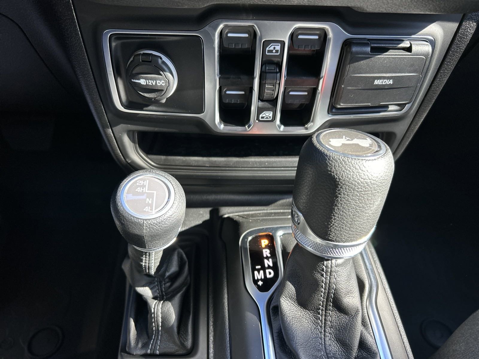 New 2025 Jeep Wrangler Sport S image 29