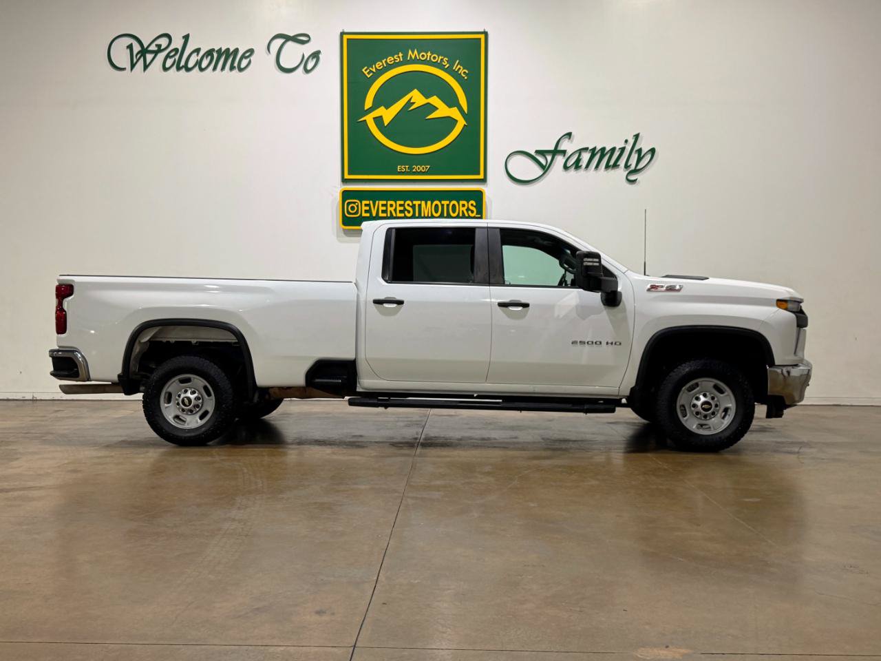 Used 2022 Chevrolet Silverado 2500 W/T w/ WT Convenience Package AWD/4WD image 8