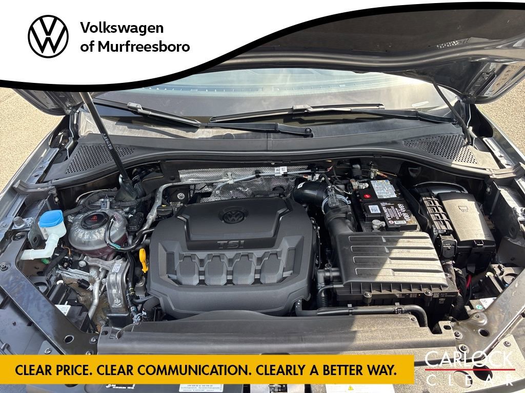 Certified 2023 Volkswagen Tiguan SE R-Line FWD image 11