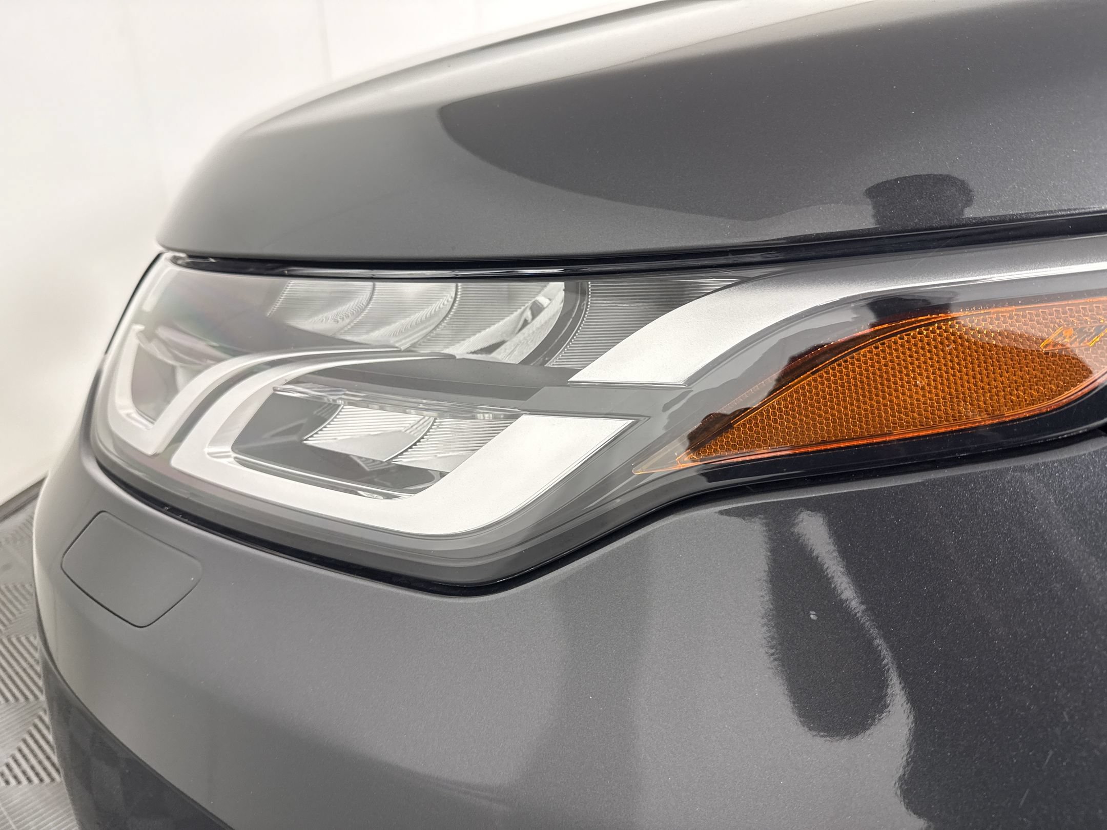 Used 2023 Land Rover Discovery Sport S AWD/4WD image 12