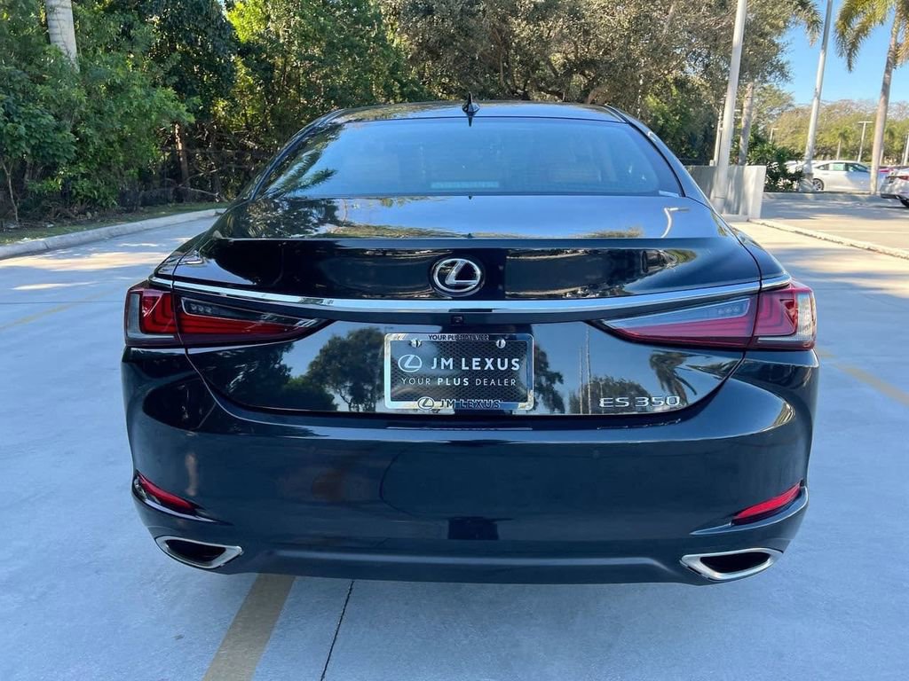 Certified 2024 Lexus ES 350 w/ Premium Package image 6