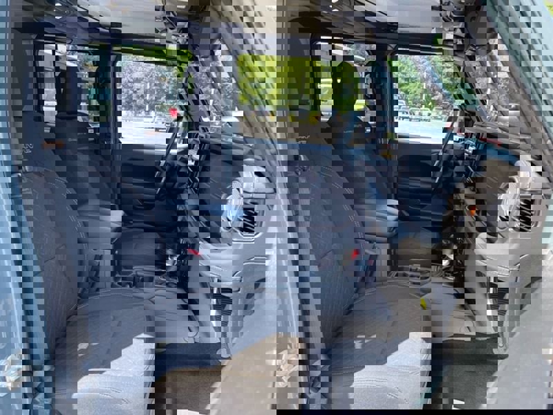 Used 2024 Jeep Gladiator Mojave w/ Technology Group image 17