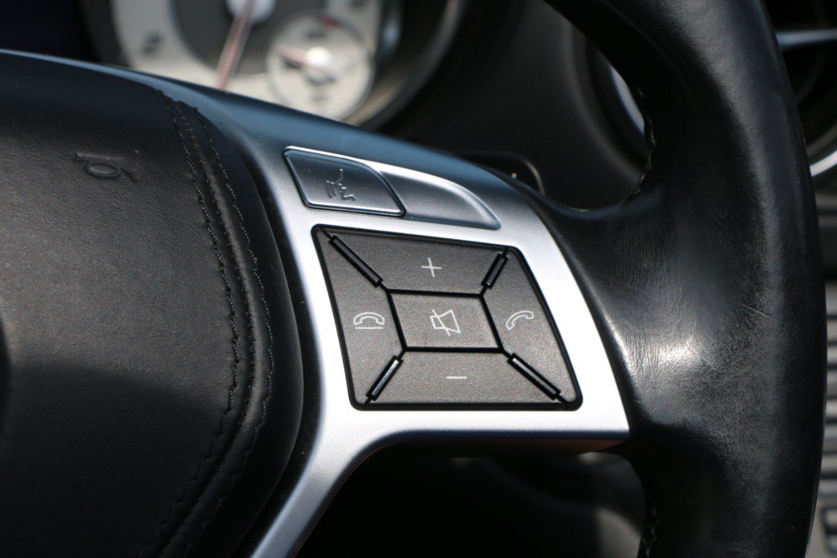 Used 2014 Mercedes-Benz SL 550 image 22
