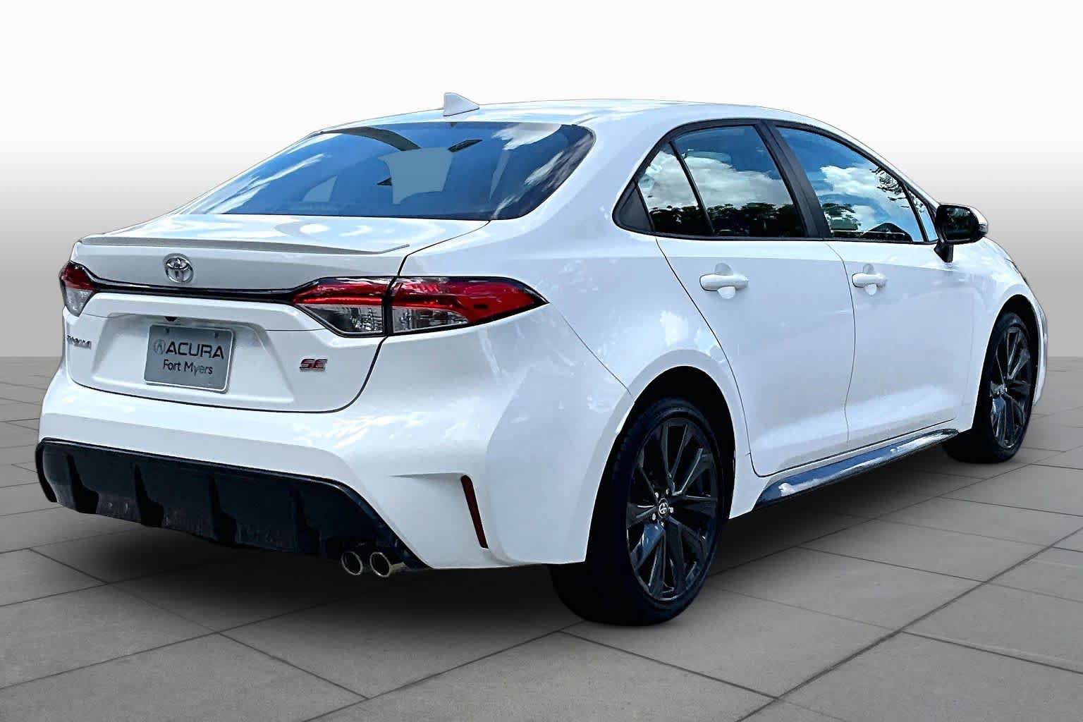 Used 2024 Toyota Corolla SE FWD image 13