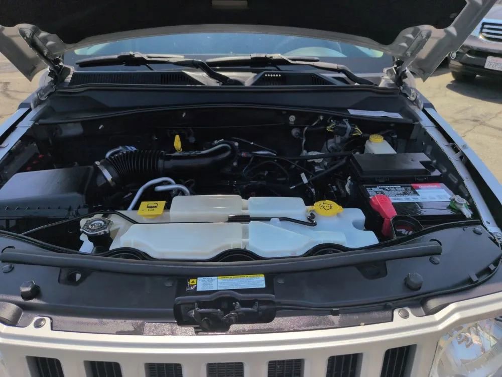 Used 2011 Jeep Liberty Sport image 15