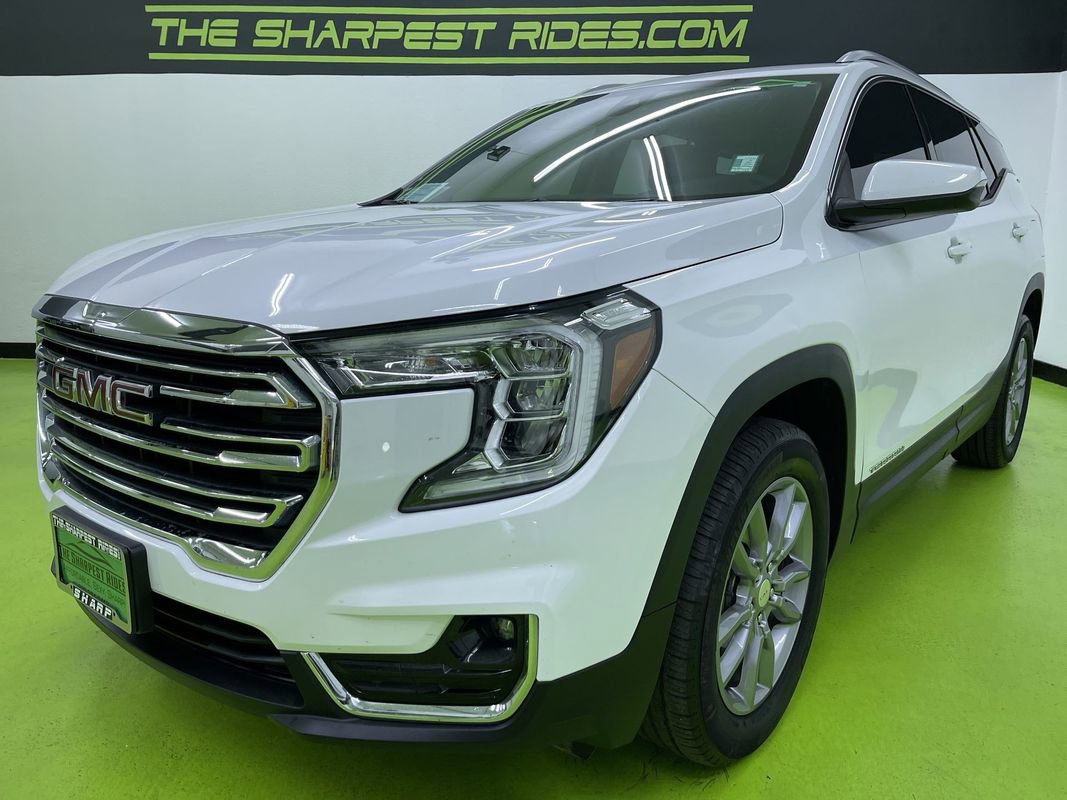 Used 2023 GMC Terrain SLT image 13
