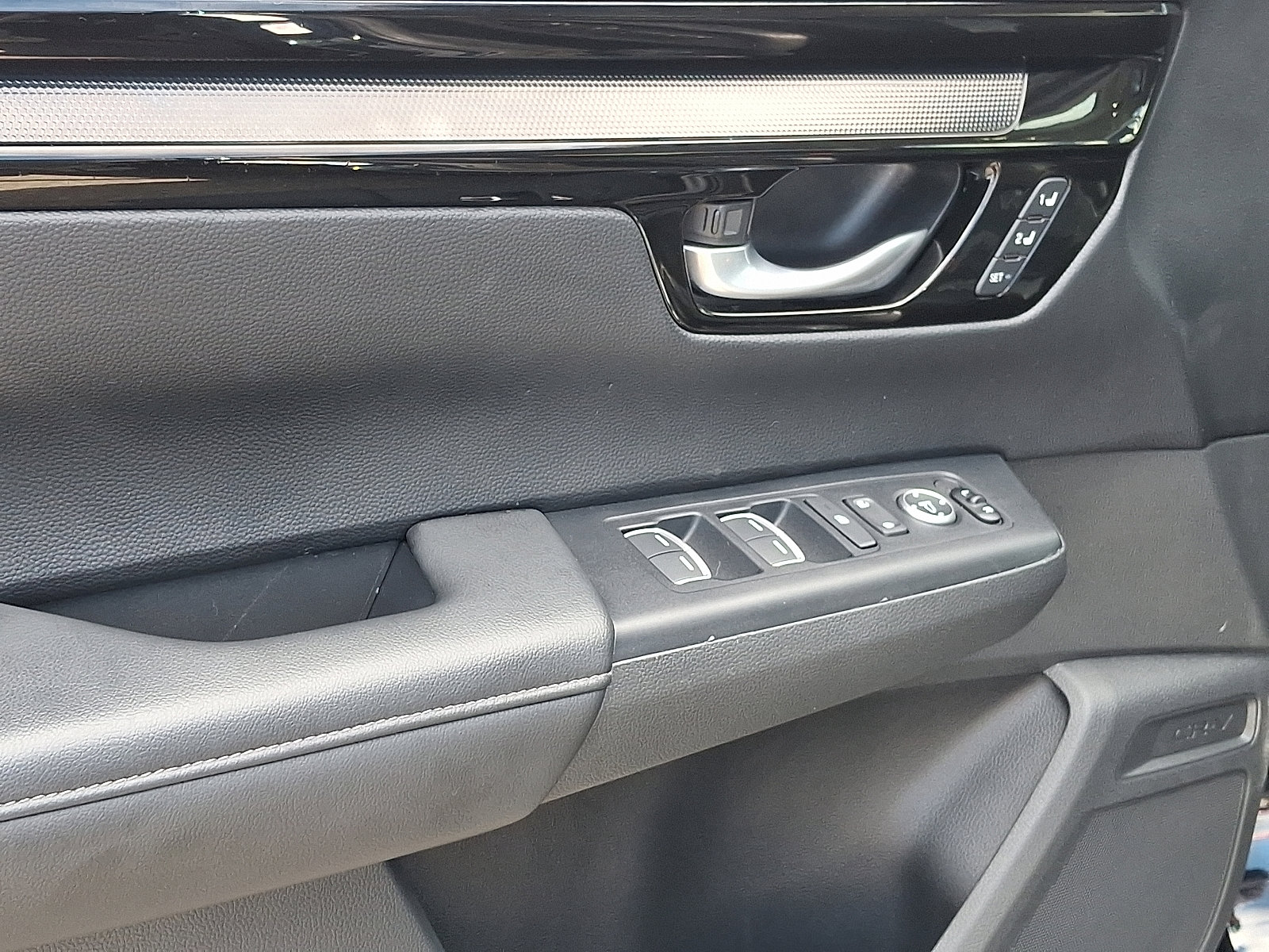 Certified 2023 Honda CR-V EX-L image 15