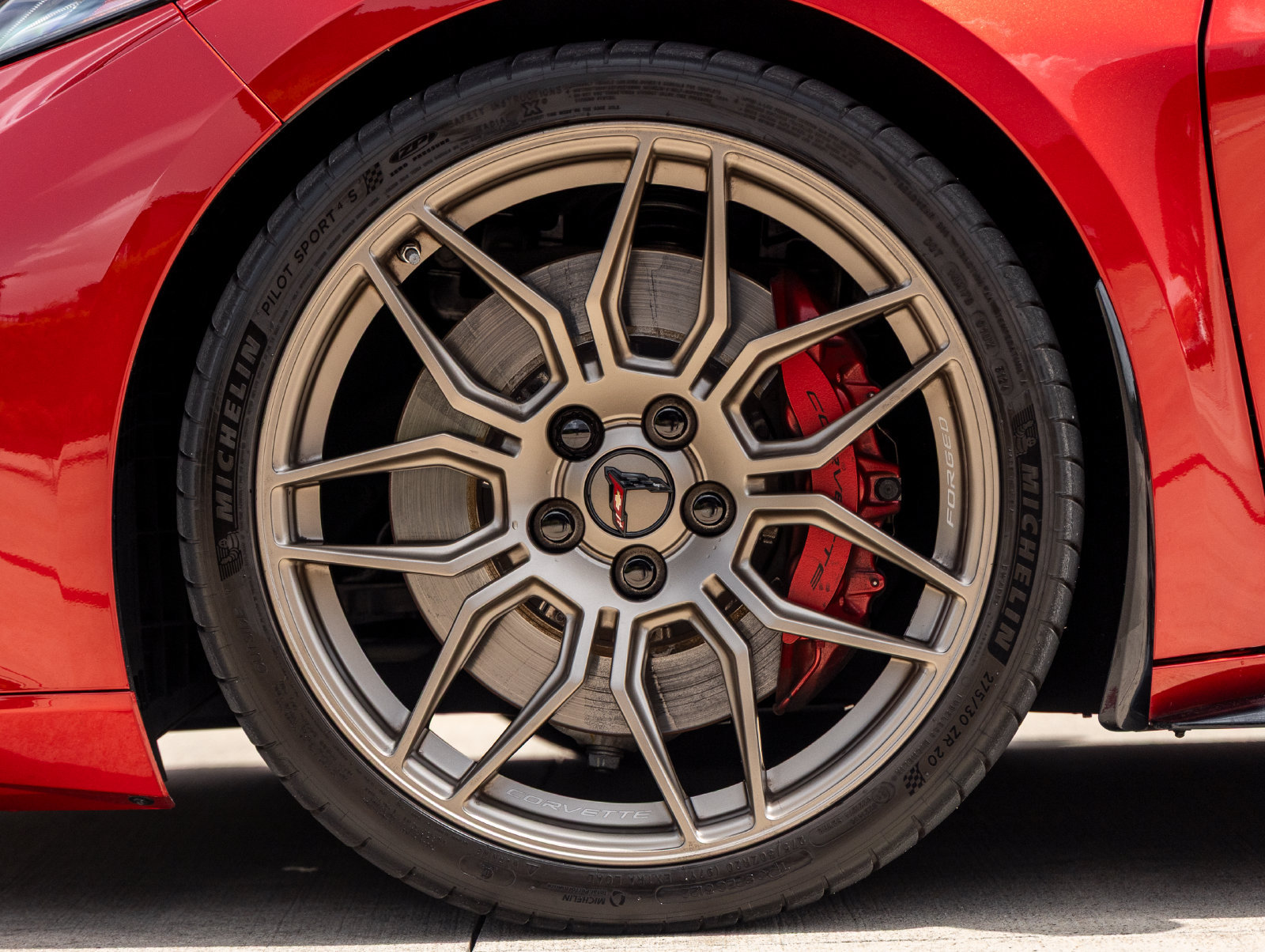 Used 2024 Chevrolet Corvette Z06 RWD image 12