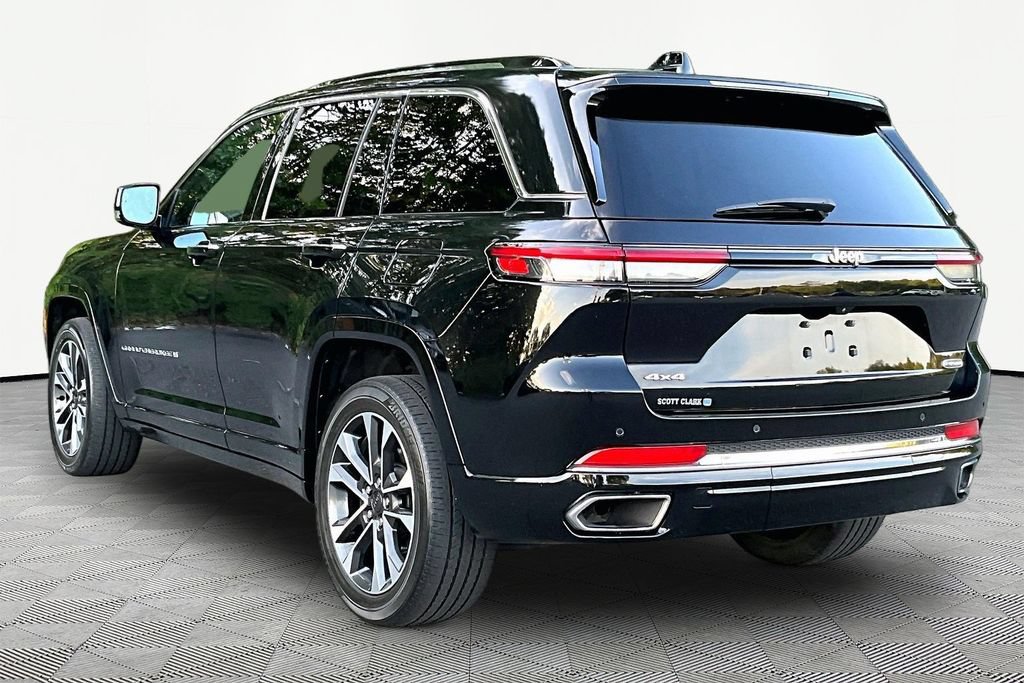 Used 2023 Jeep Grand Cherokee Overland AWD/4WD image 5