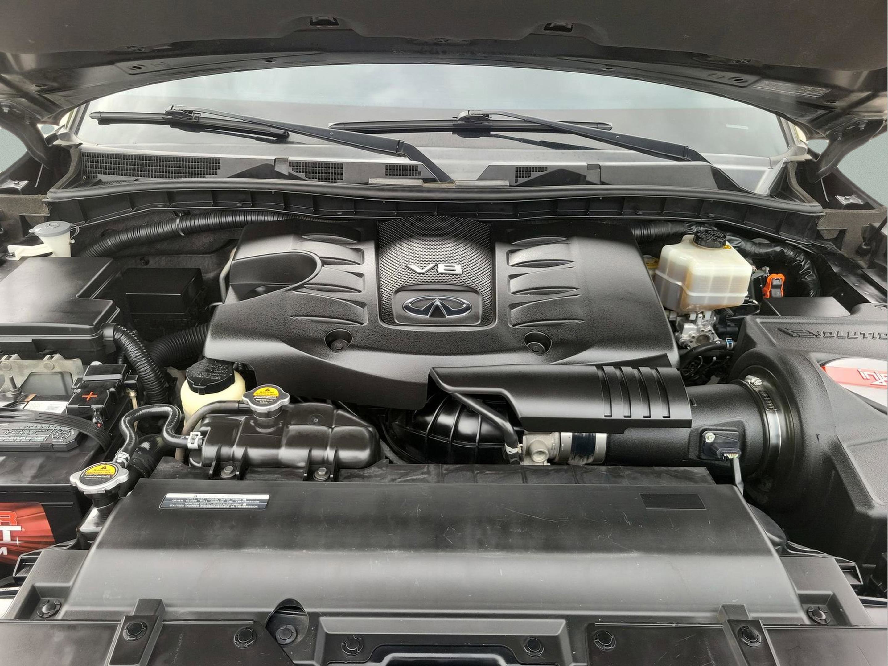 Used 2015 INFINITI QX80 4WD w/ Deluxe Technology Package image 21