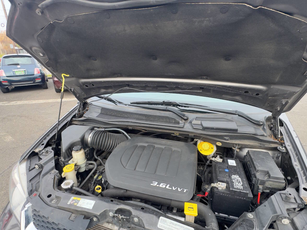 Used 2018 Dodge Grand Caravan SXT image 23