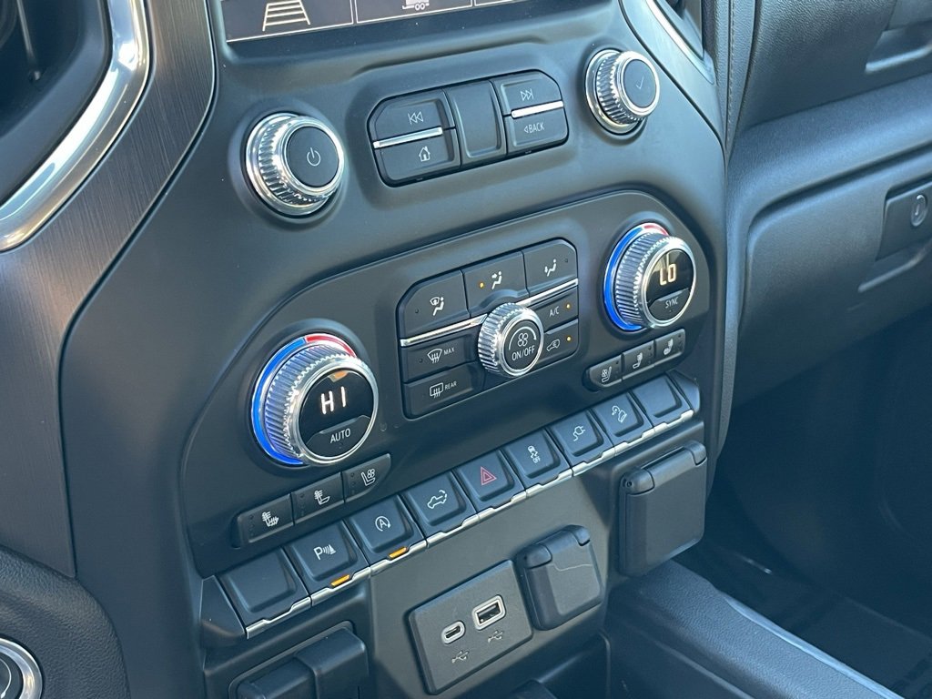 Used 2020 GMC Sierra 1500 AT4 w/ AT4 Premium Package image 16