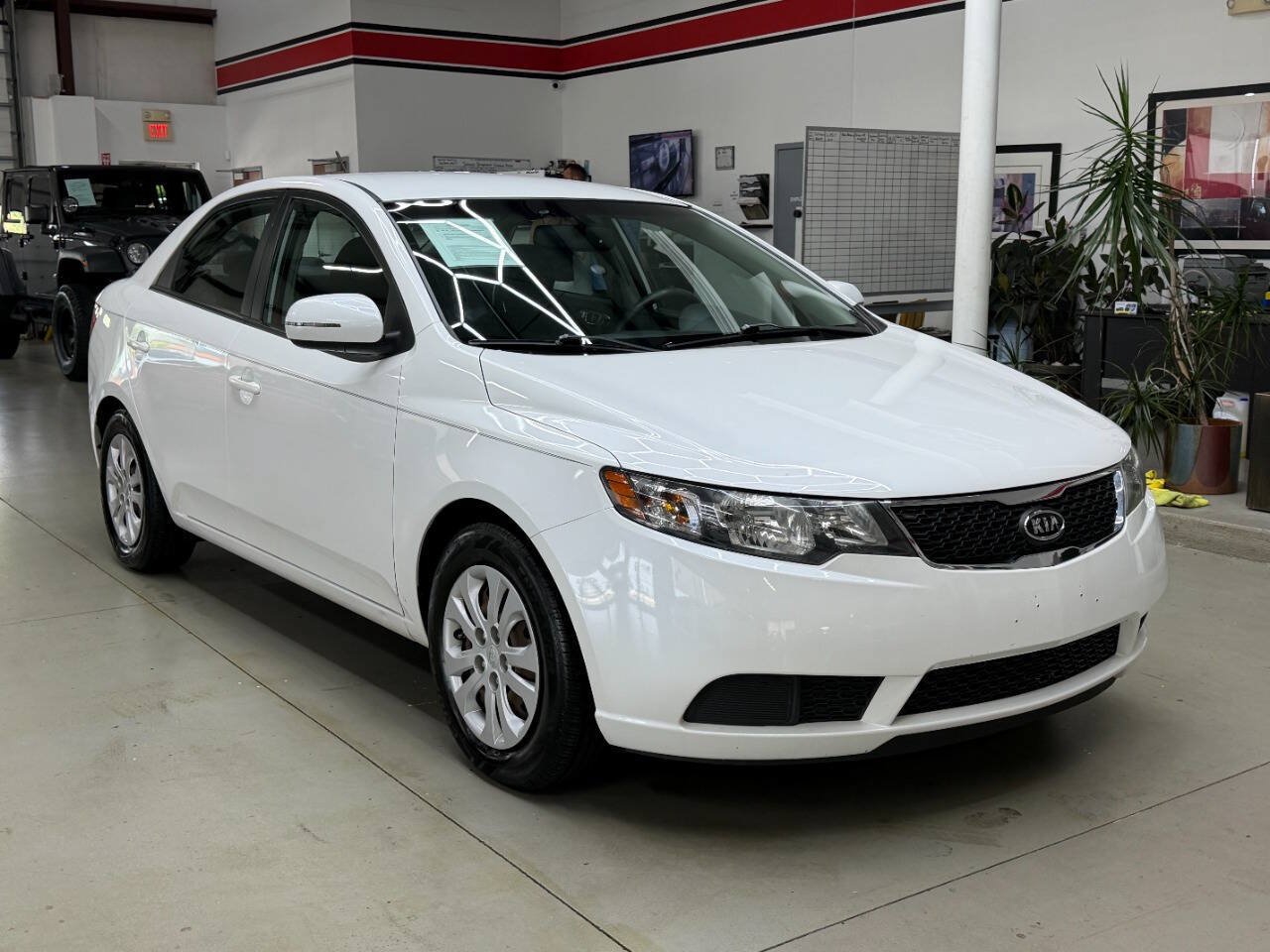 Used 2013 Kia Forte EX FWD image 1