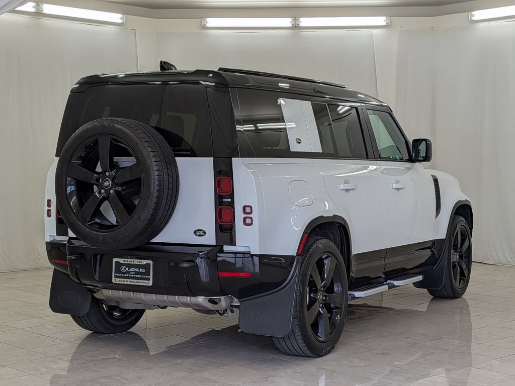 Used 2022 Land Rover Defender 110 X-Dynamic SE AWD/4WD image 9