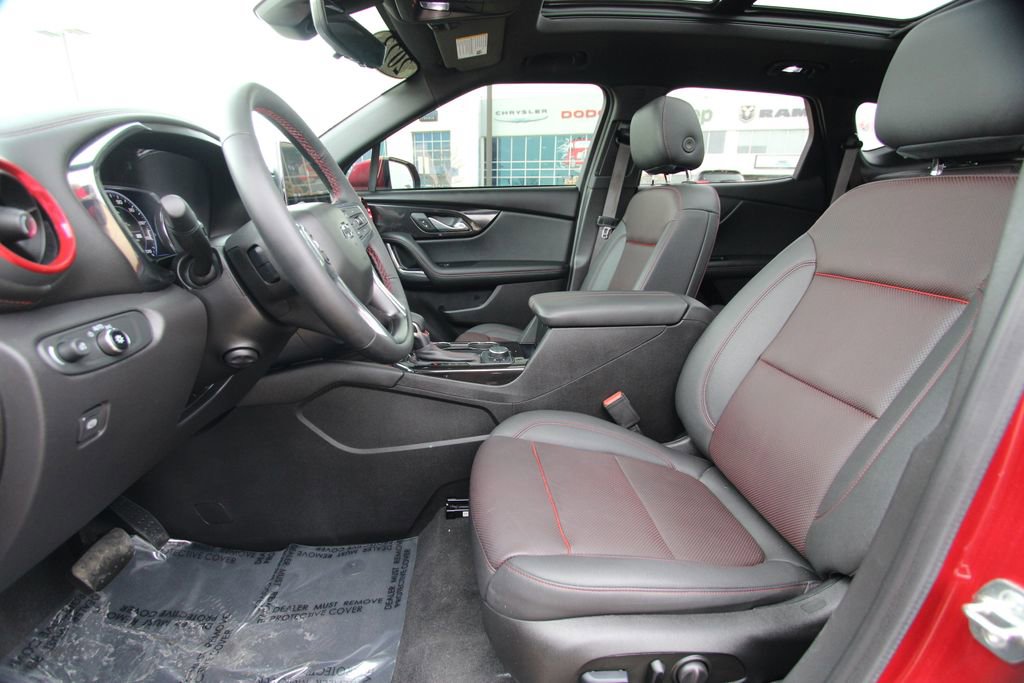 Used 2023 Chevrolet Blazer RS w/ Driver Confidence II Package image 6