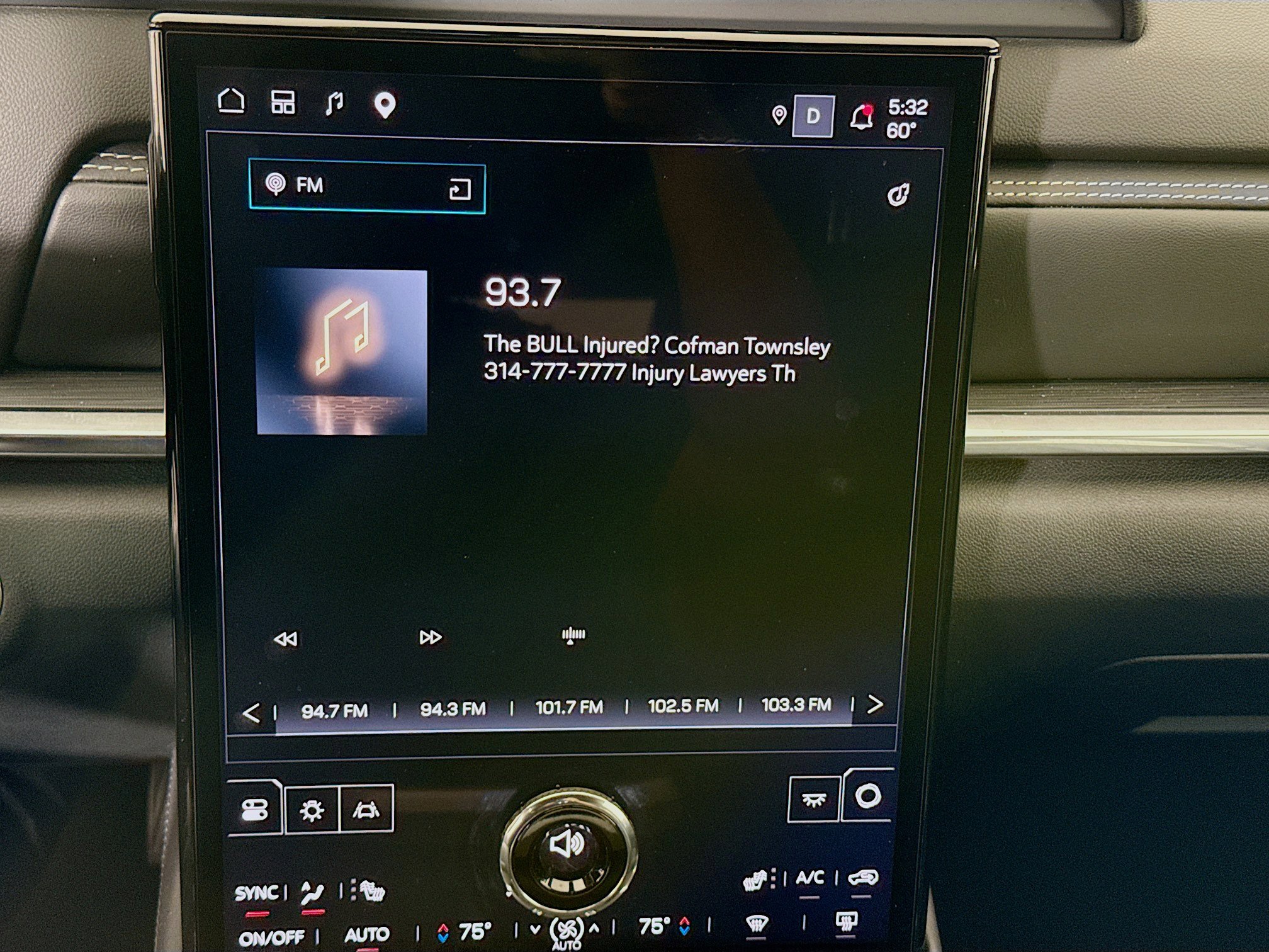 Used 2026 GMC Terrain Elevation w/ Elevation Premium Package FWD image 14