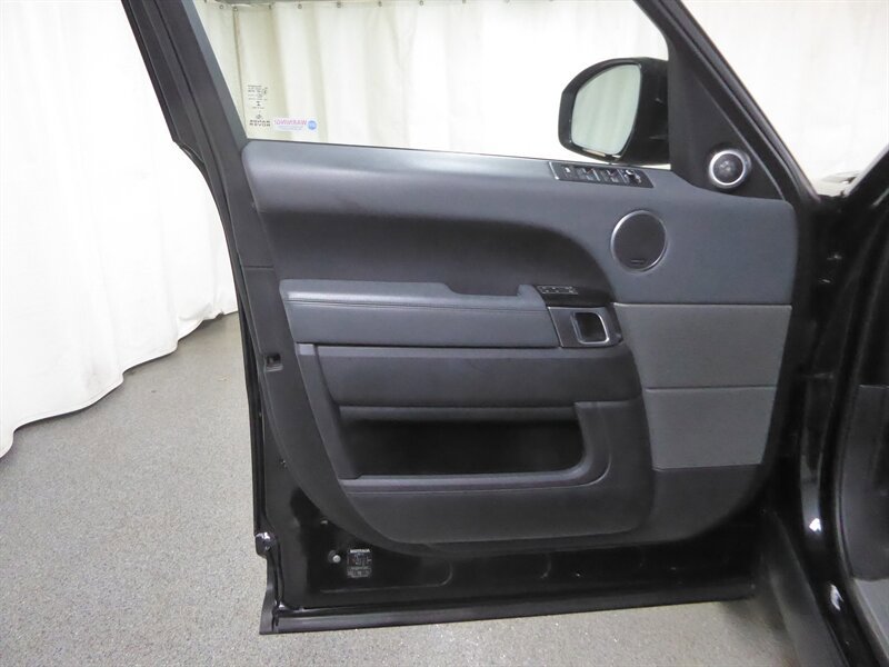 Used 2014 Land Rover Range Rover Sport HSE AWD/4WD image 22