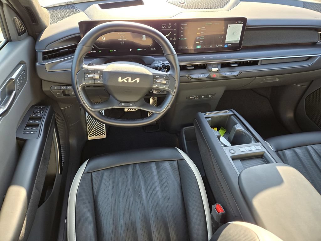 Used 2024 Kia EV9 GT-Line AWD/4WD image 11