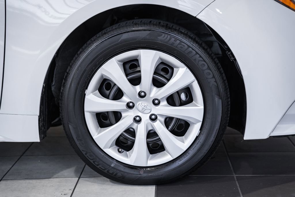 Used 2024 Toyota Corolla LE image 13