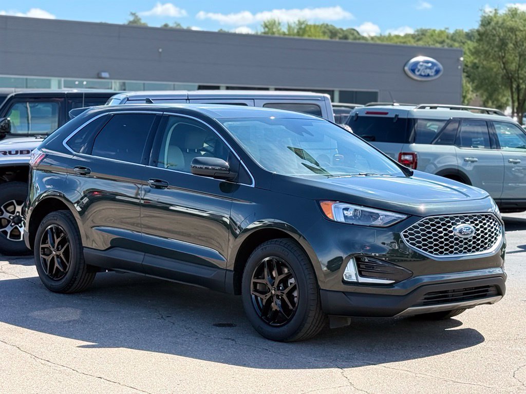 Certified 2023 Ford Edge SEL w/ Convenience Package AWD/4WD image 29
