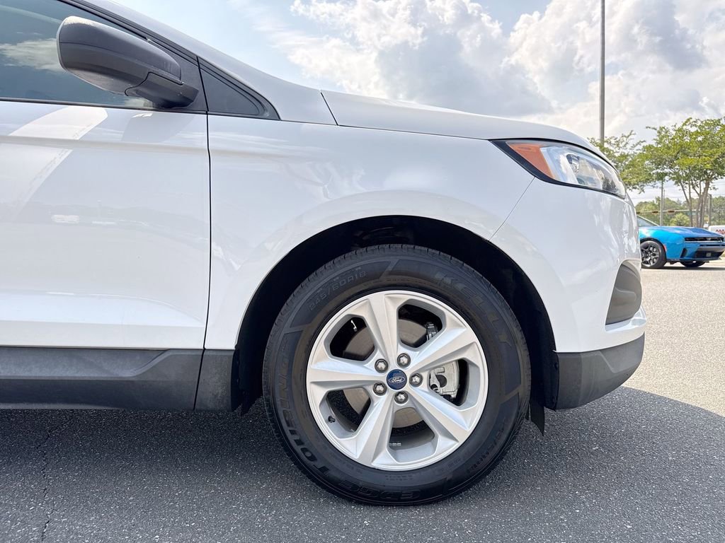 Used 2020 Ford Edge SE FWD image 10