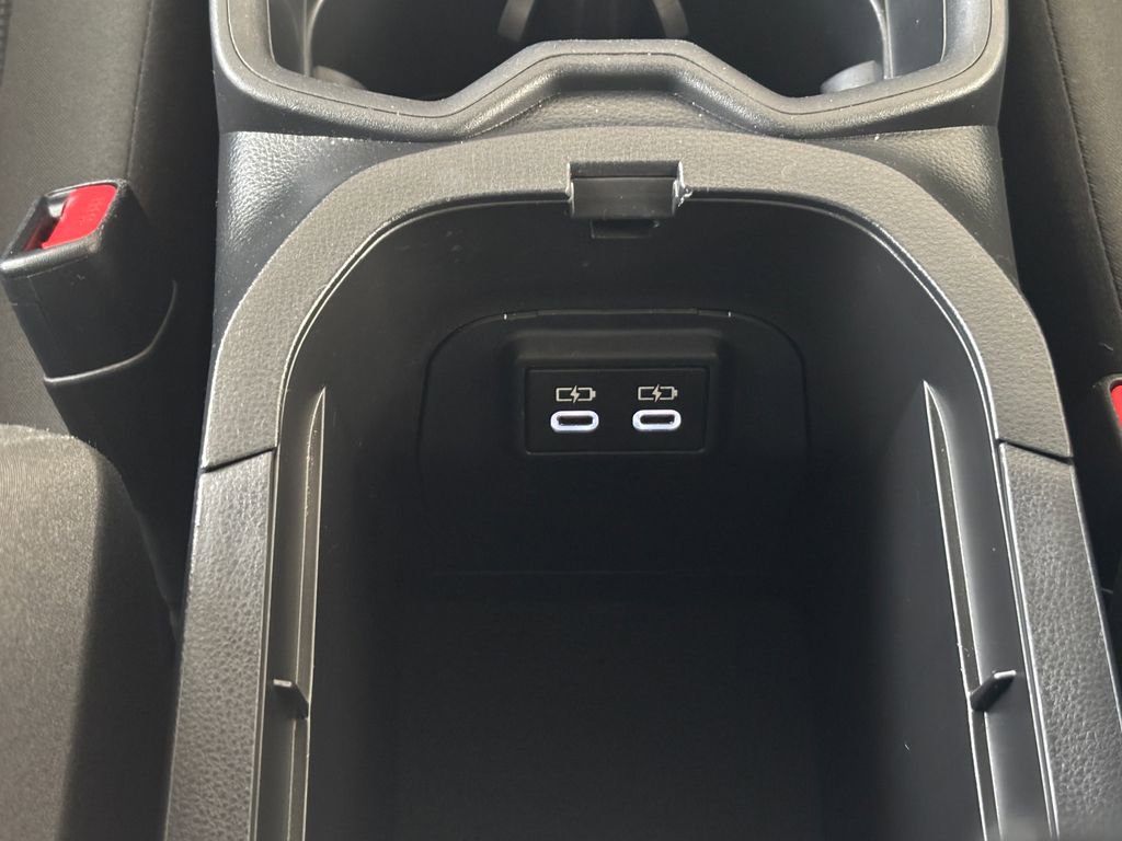 Used 2024 Toyota RAV4 LE image 17