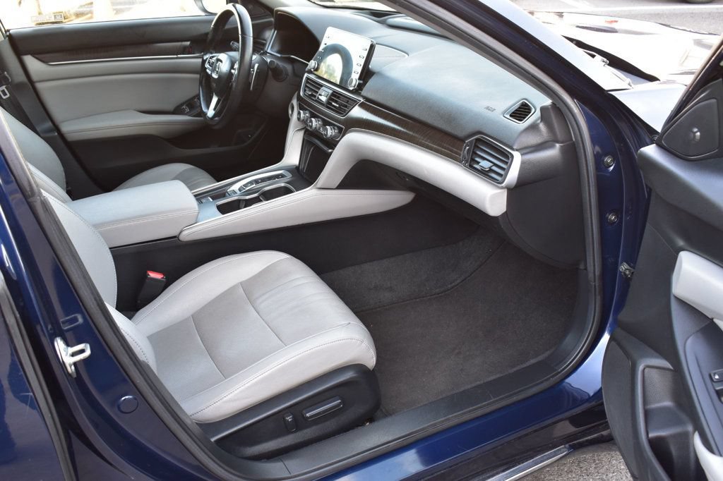Used 2019 Honda Accord Touring image 20