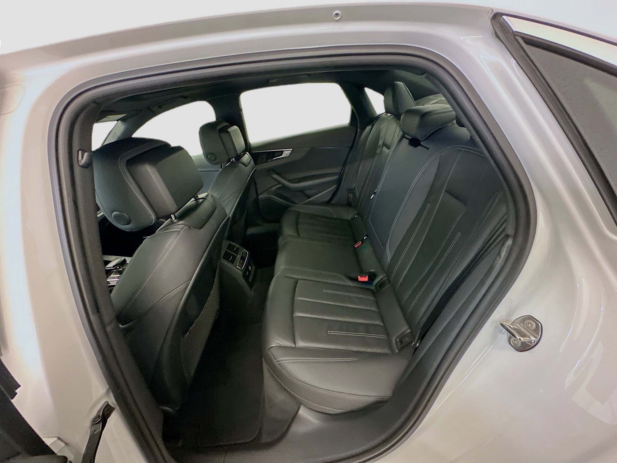 Used 2023 Audi A4 2.0T Premium Plus image 30