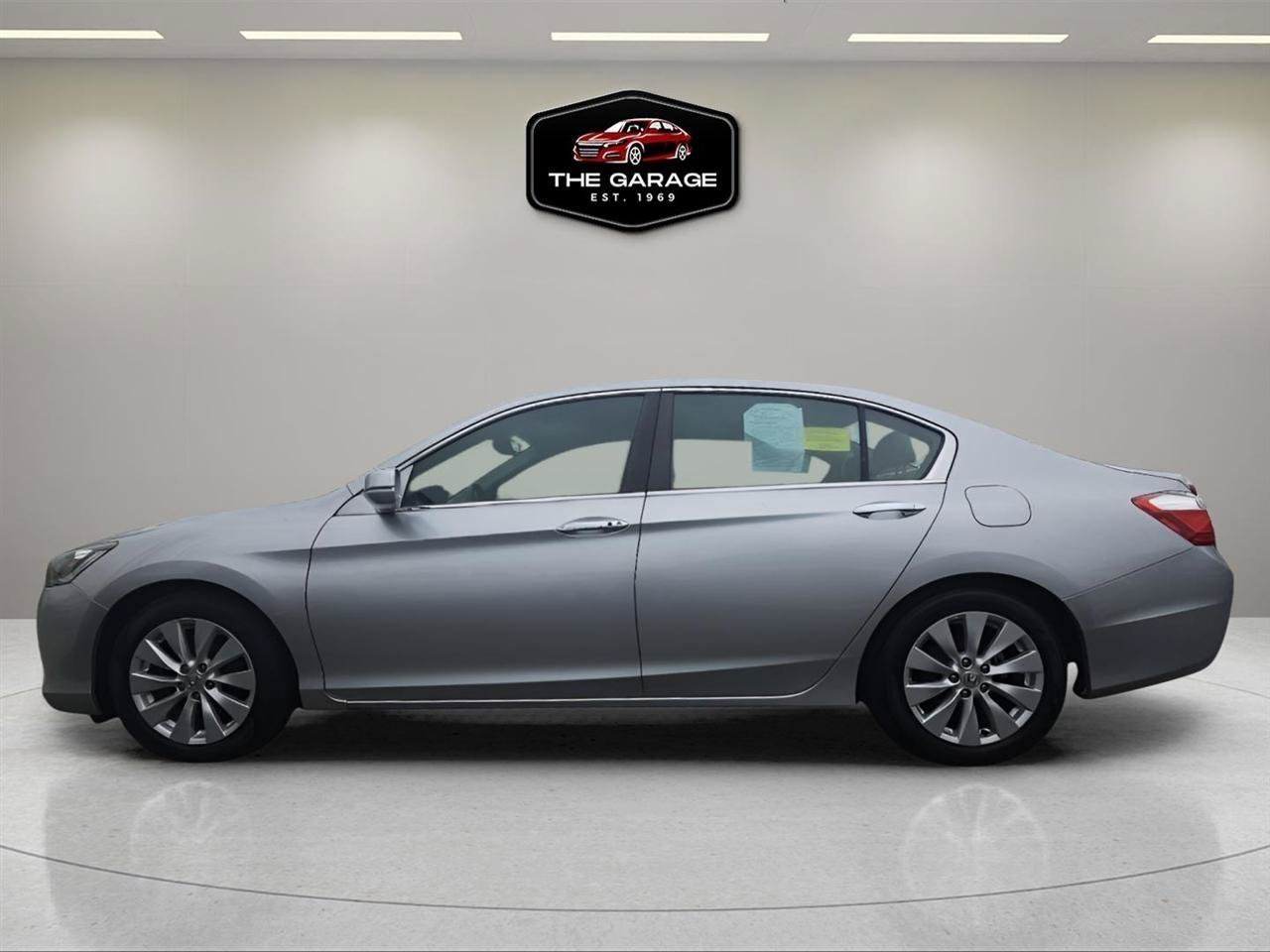 Used 2015 Honda Accord EX-L image 3