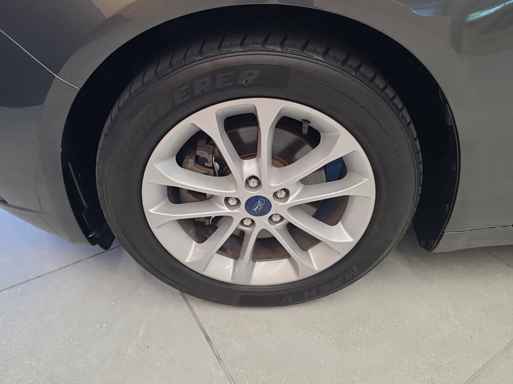 Used 2020 Ford Fusion SE FWD image 53