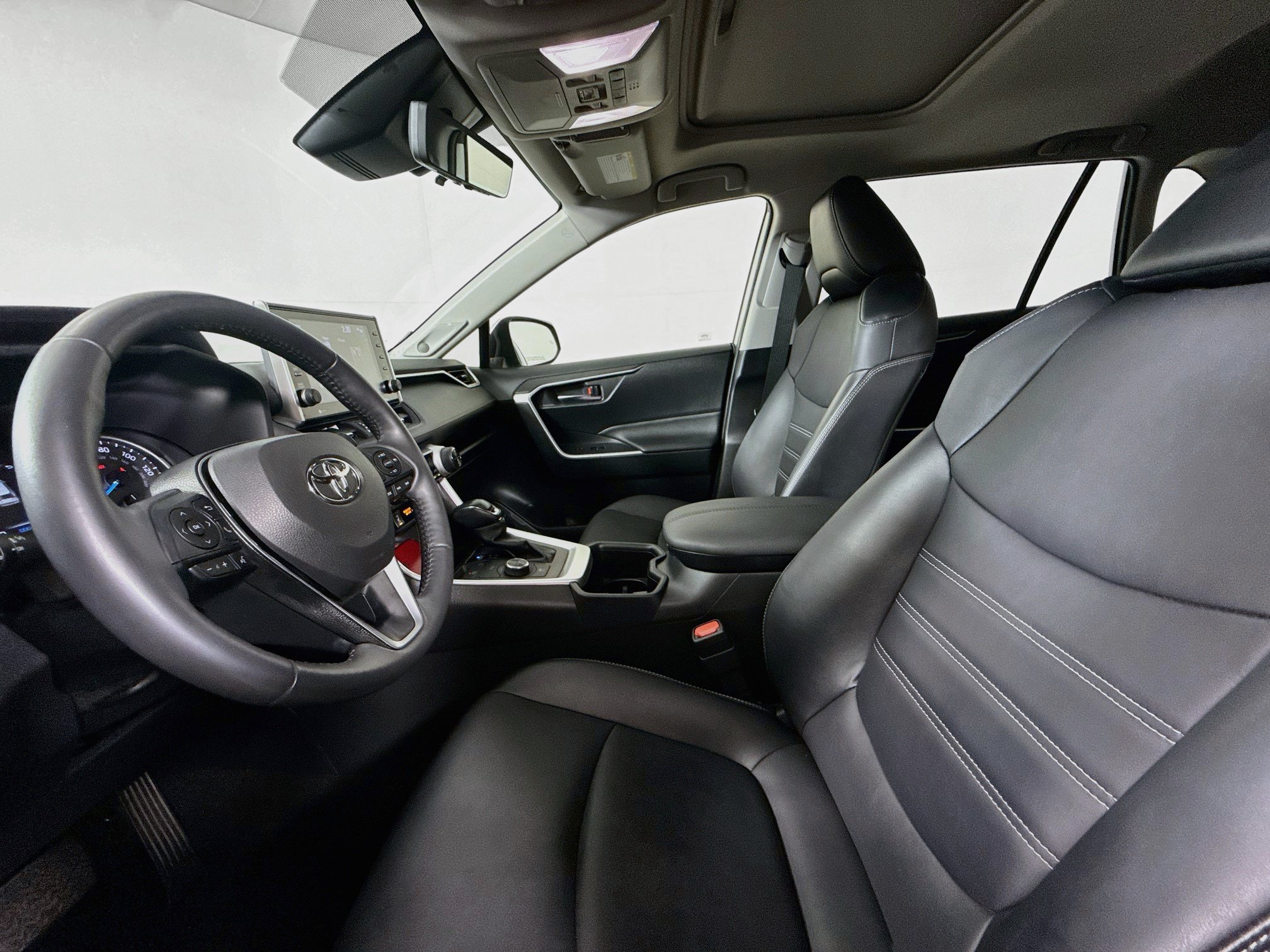 Certified 2022 Toyota RAV4 XLE Premium AWD/4WD image 21