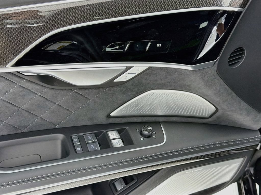 New 2027 Audi S8 AWD/4WD image 17