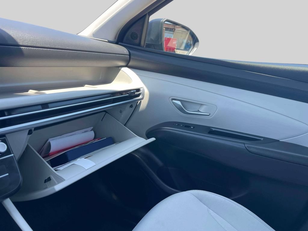 Certified 2025 Hyundai Tucson SE AWD/4WD image 31