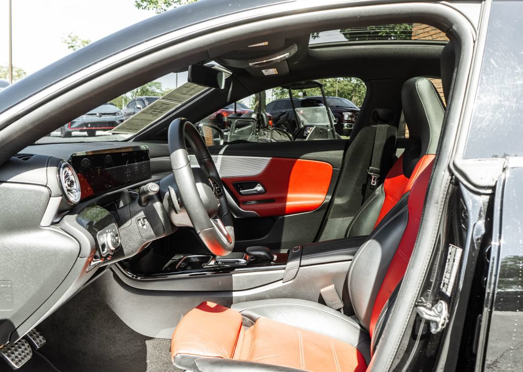 Used 2022 Mercedes-Benz CLA 250 4MATIC image 22
