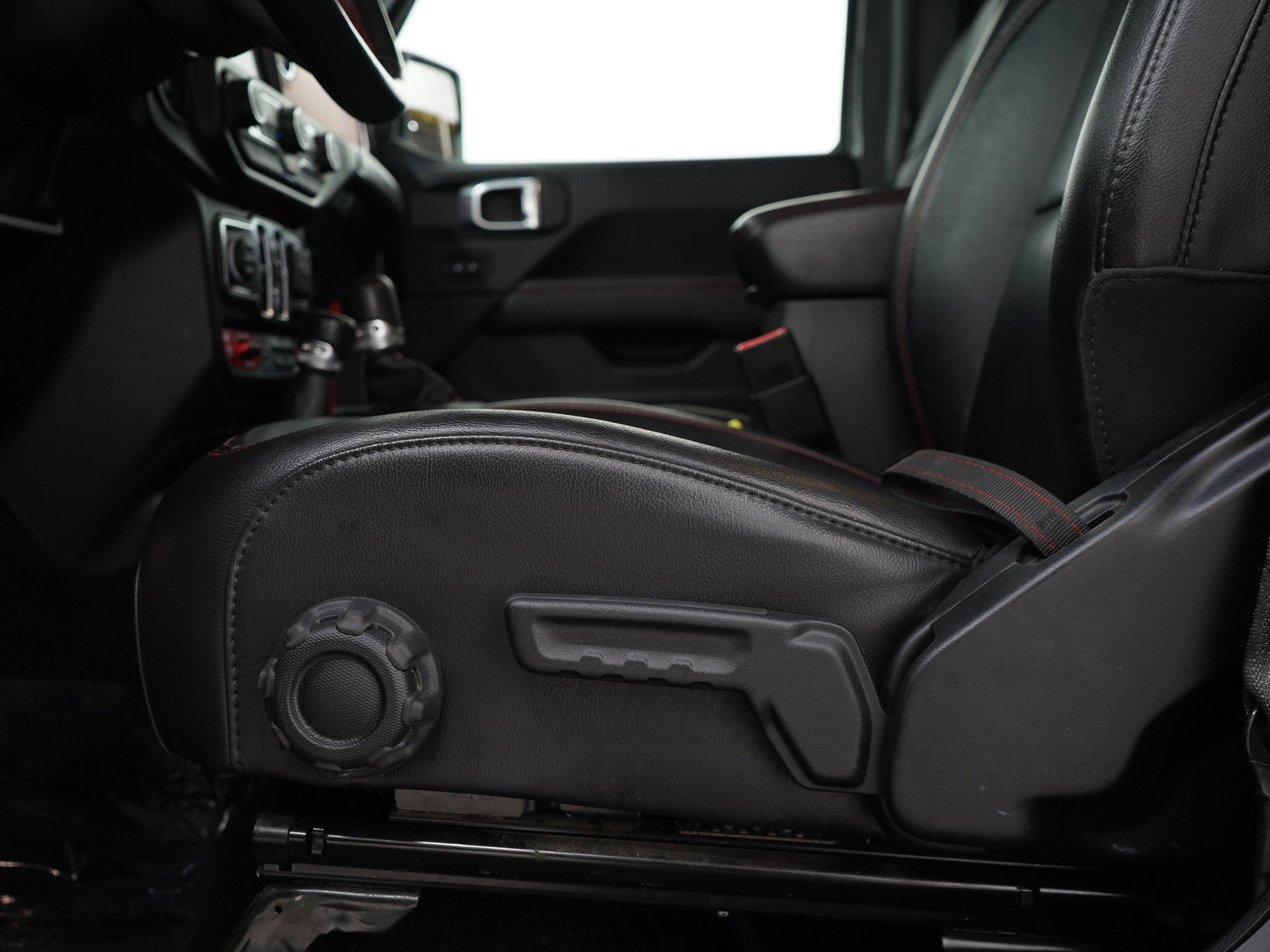 Used 2020 Jeep Wrangler Unlimited Rubicon AWD/4WD image 21