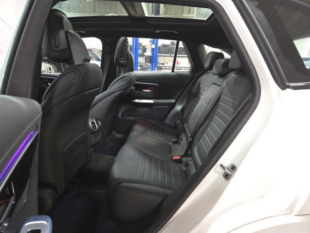 Certified 2025 Mercedes-Benz GLC 43 AMG 4MATIC image 8