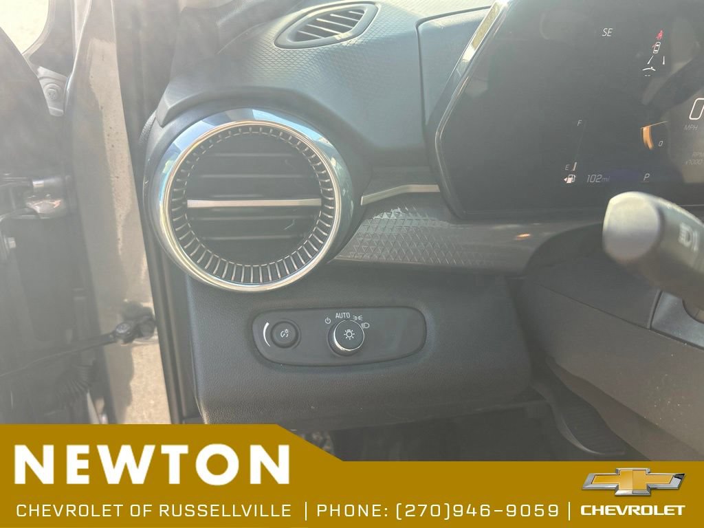 Used 2024 Chevrolet Trax ACTIV w/ Driver Confidence Package FWD image 7