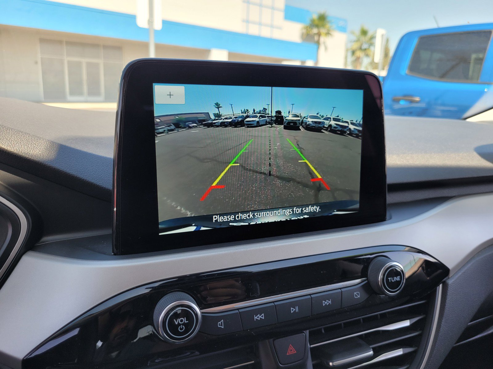 Used 2022 Ford Escape SE w/ Convenience Package FWD image 17