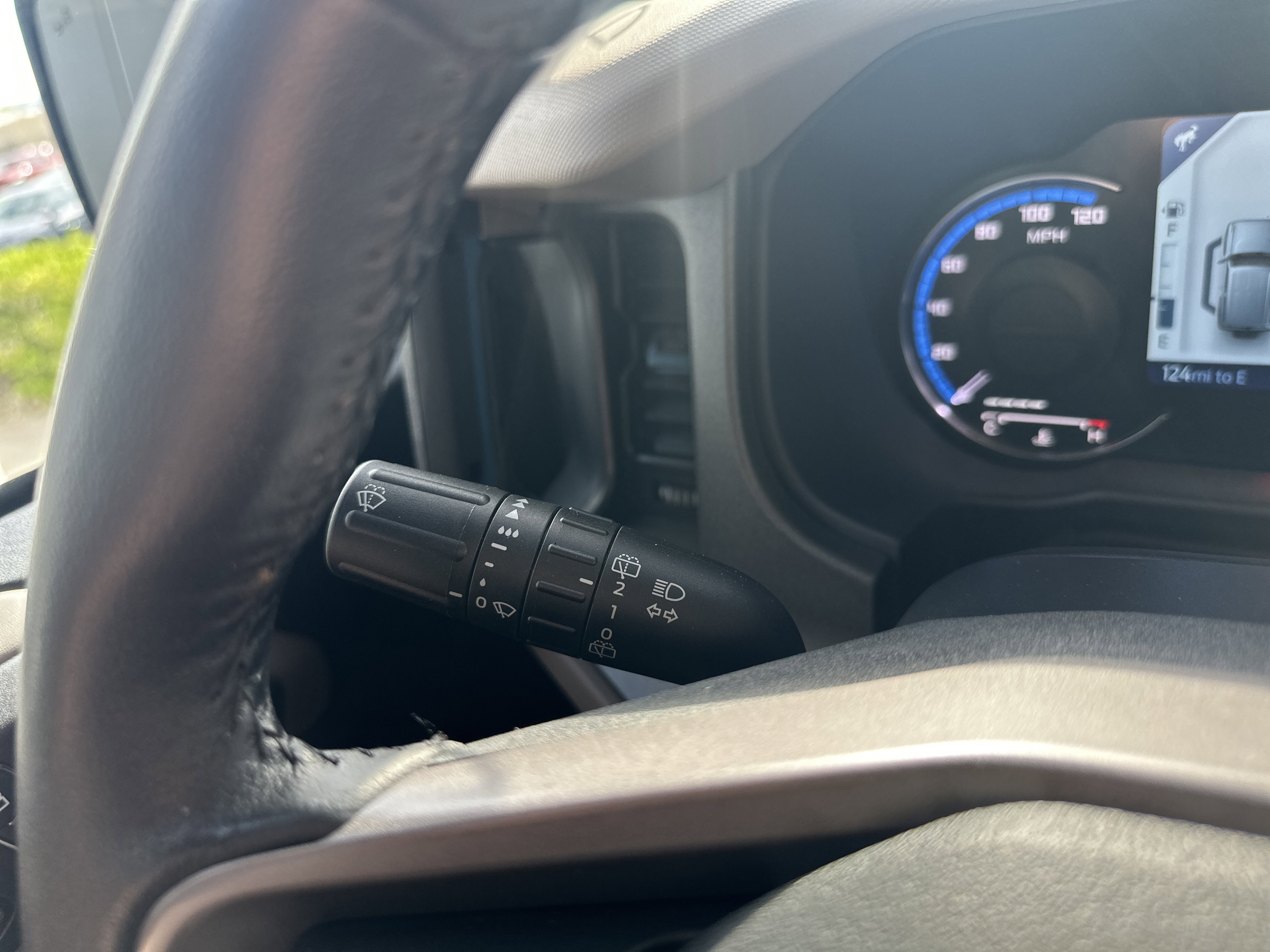 Used 2024 Ford Bronco Wildtrak image 25