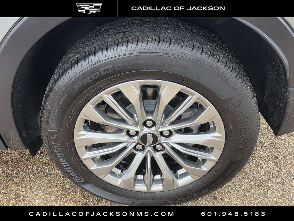 Certified 2025 Cadillac XT4 Premium Luxury FWD image 27