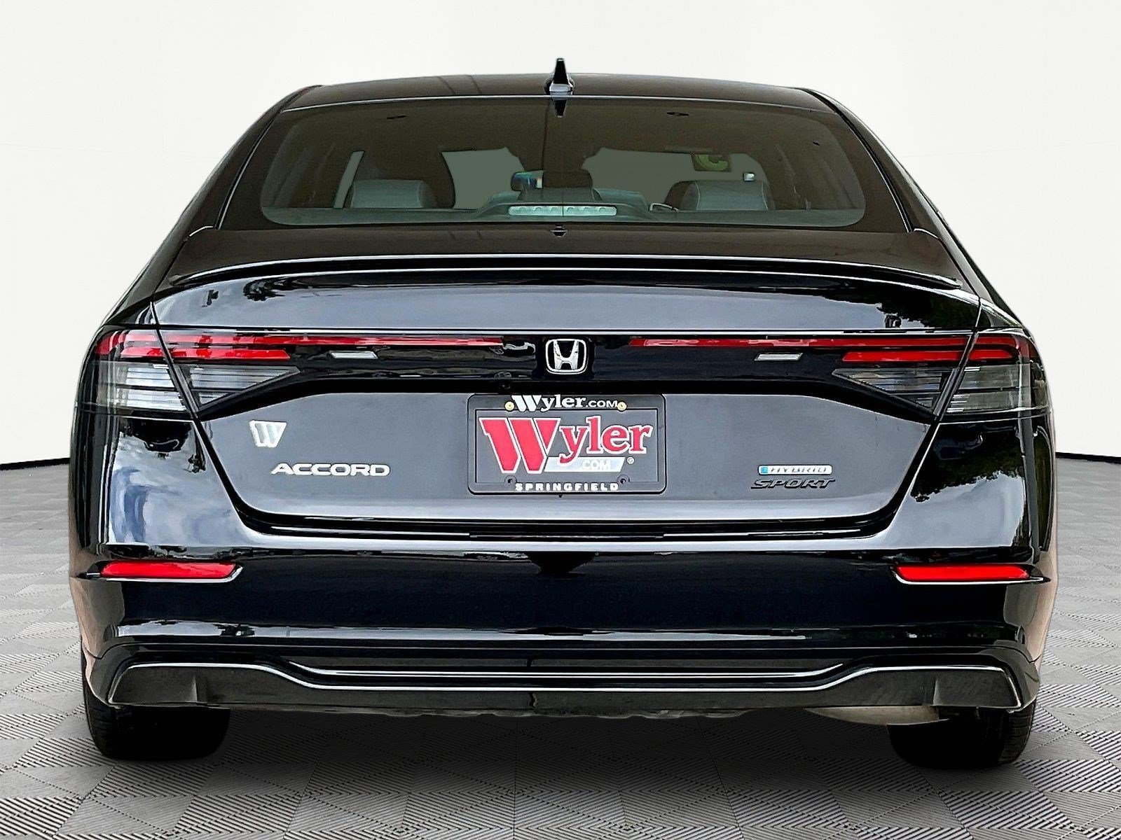 Used 2025 Honda Accord Sport image 5