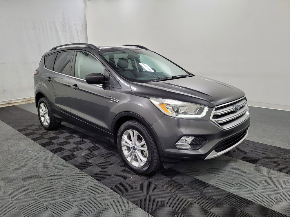 Used 2017 Ford Escape SE w/ SE Leather Comfort Package FWD image 11