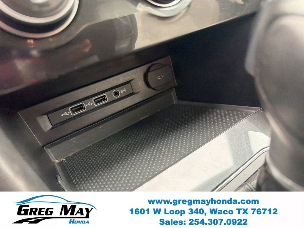 Used 2019 Volkswagen Tiguan SE FWD image 16